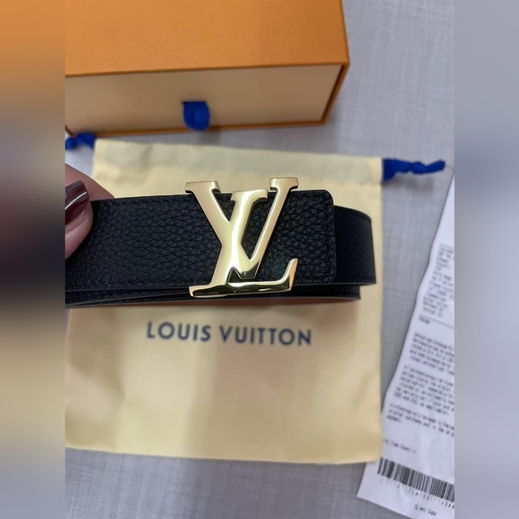 LV Initiales 30mm Reversible Belt - Picture 2 of 15
